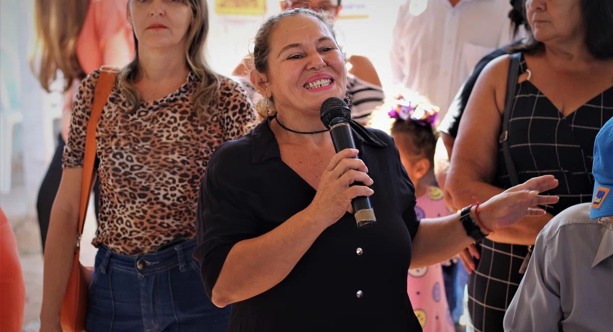 Dr. Pessoa autoriza calçamento no Dilma Rousseff