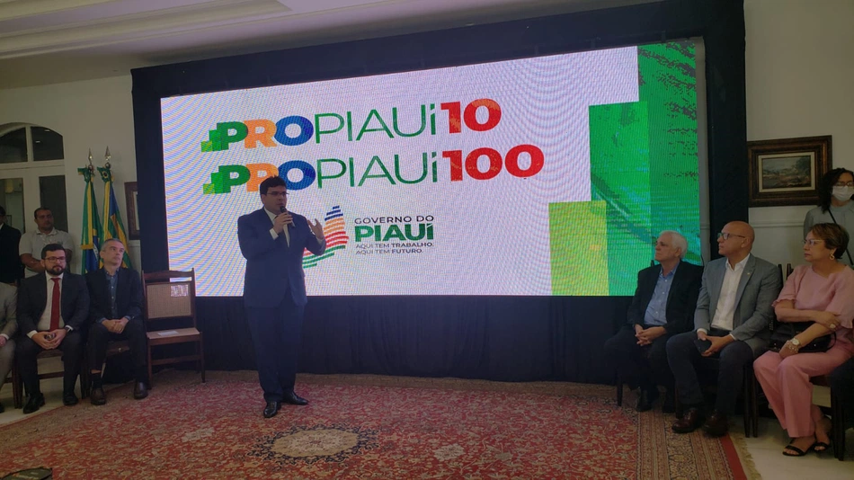 Governador Rafael Fonteles lança PRO Piauí 10 e PRO Piauí 100