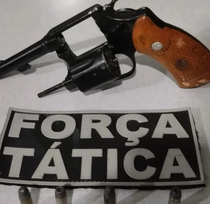 Homem é preso por porte ilegal de arma de fogo em Fronteiras