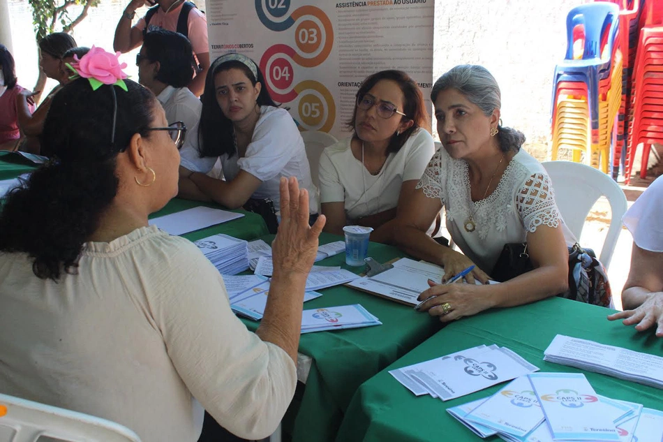 Prefeitura de Teresina promove ação social no Povoado Cajazeiras.