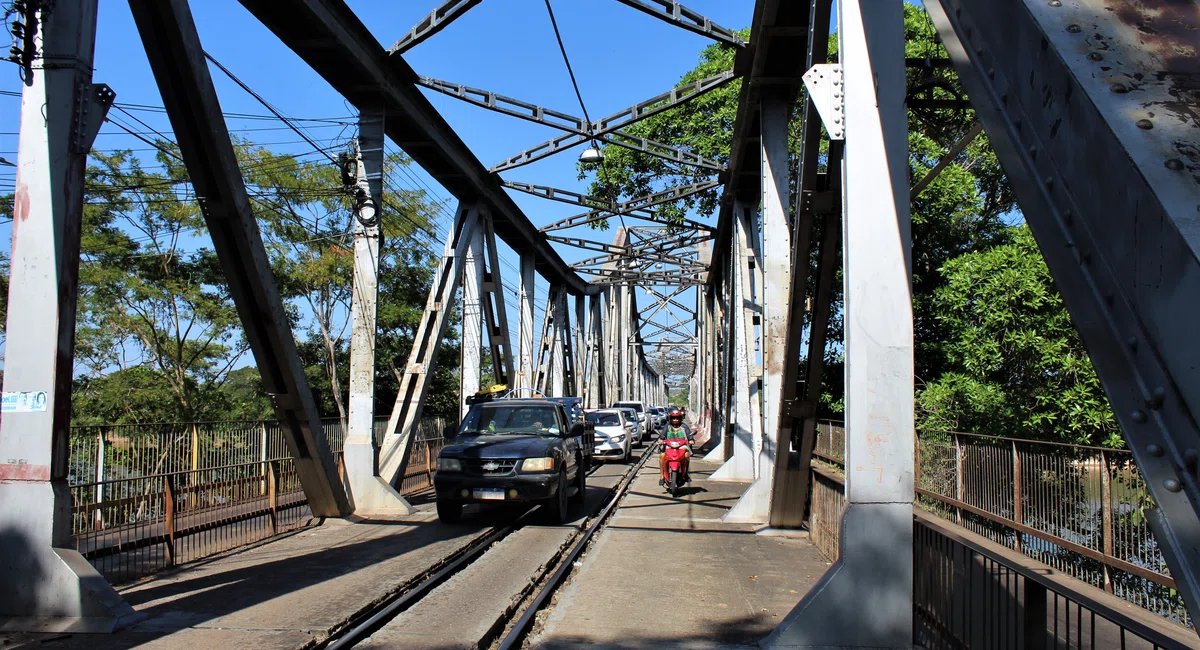 Ponte Metálica