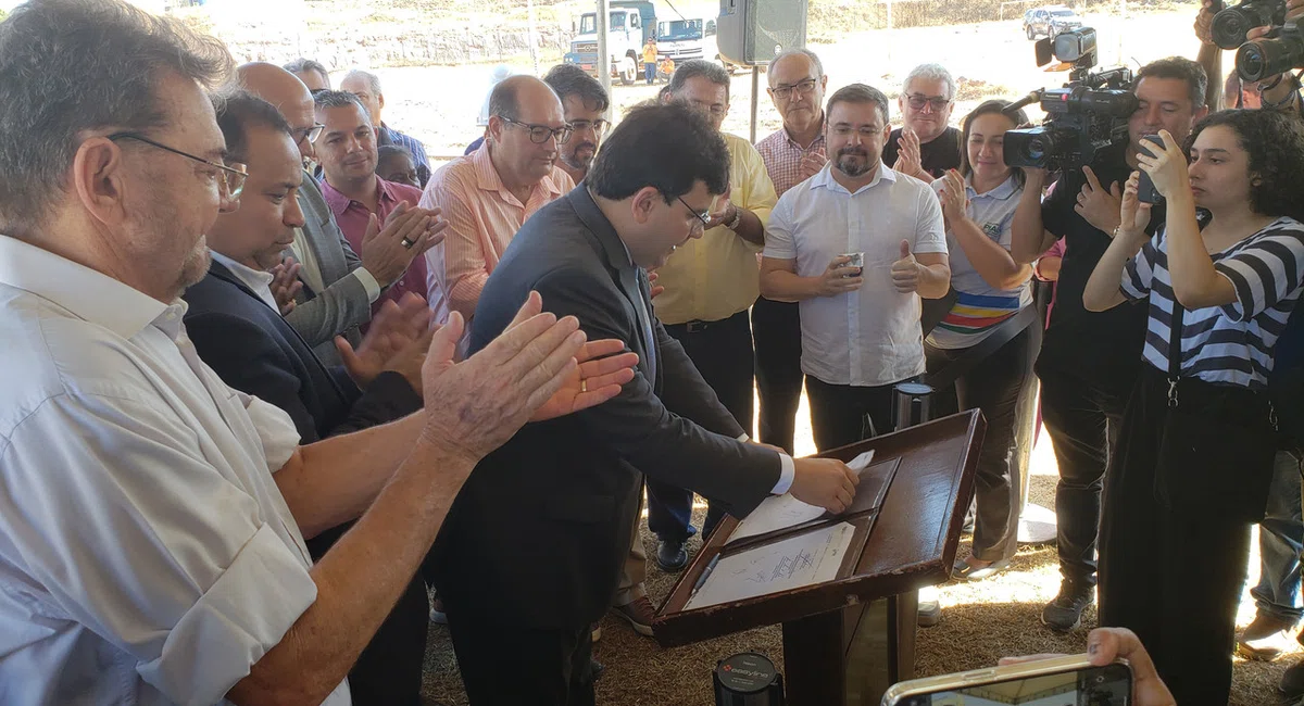 Rafael Fonteles autoriza ampliação do Metrô de Teresina