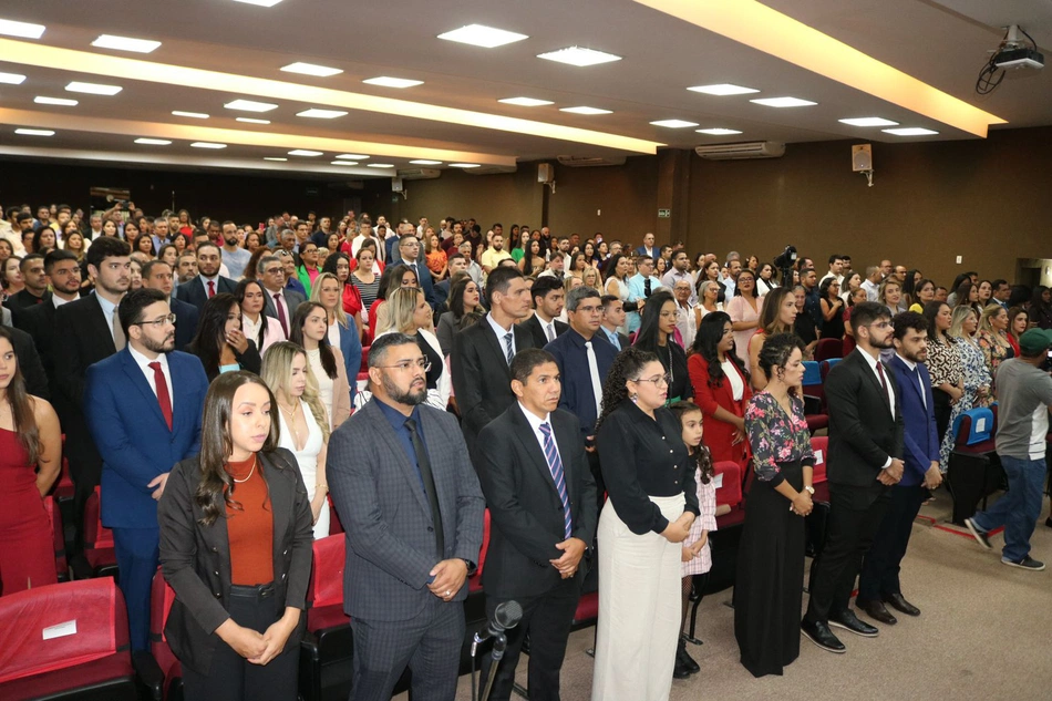 OAB-PI comemora dia da advocacia e laça curso de pós-graduação gratuito.