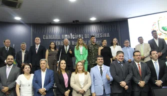 Sessão solene presta homenagem a cidade de Teresina.