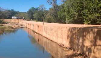 Passagem molhada construída em Piripiri