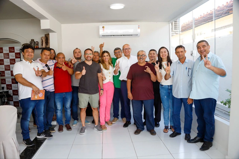 Franzé em reunião com lideranças do Rede Sustentabilidade.