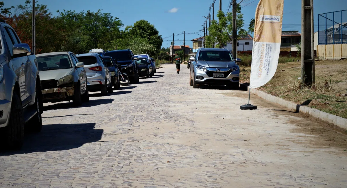 Rua pavimentada