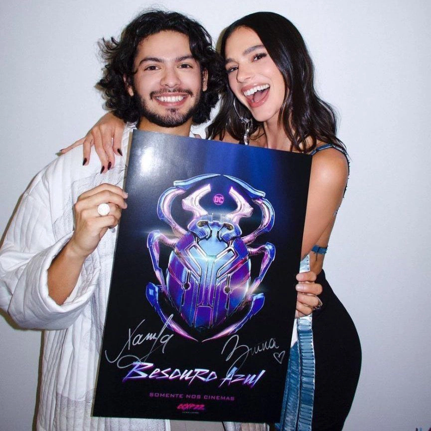 Bruna Marquezine e Xolo Maridueña