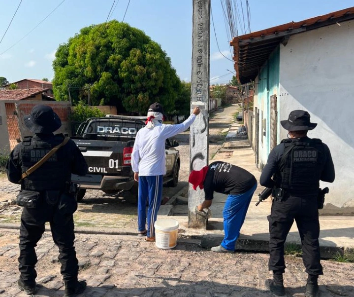 Homem é preso suspeito de tráfico de drogas no Alto da Ressurreição