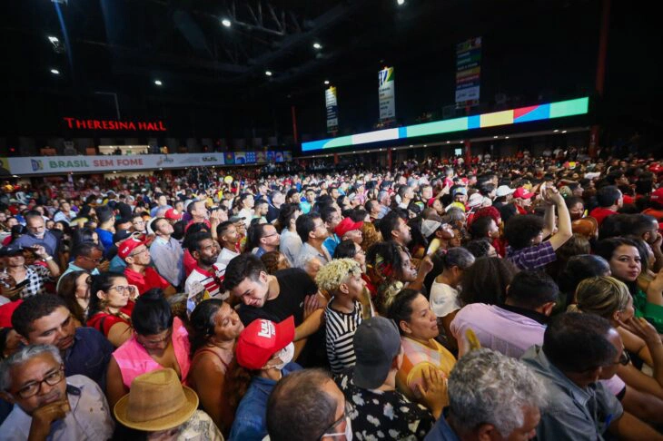 Público prestigiando o evento