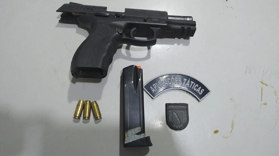 Pistola apreendida no bairro Renascença II em Teresina