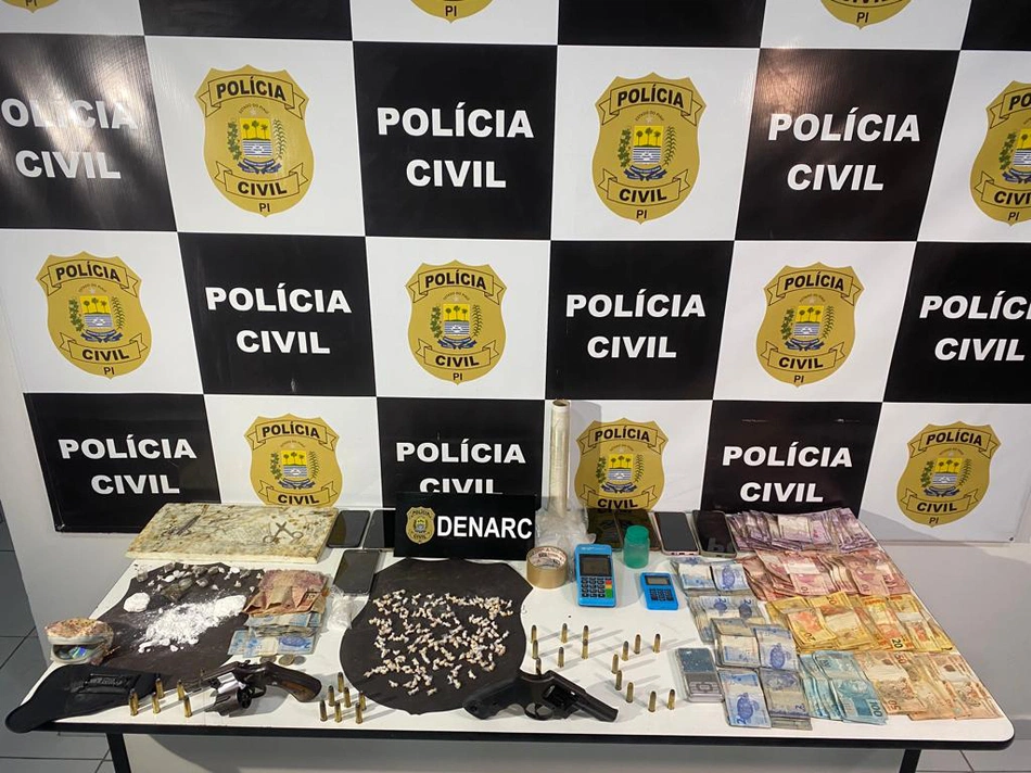 Polícia Civil cumpre mandados de busca e apreensão