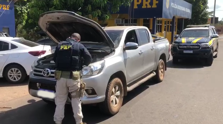 Carro com identificação clonada