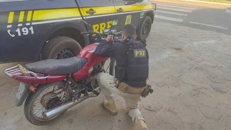 PRF-PI recupera três motocicletas com sinais adulterados de identificação