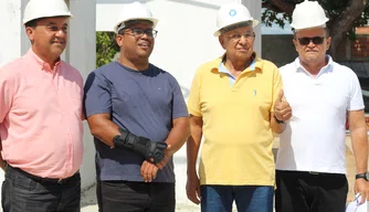 Prefeito Dr. Pessoa visita obra de creche no bairro Promorar