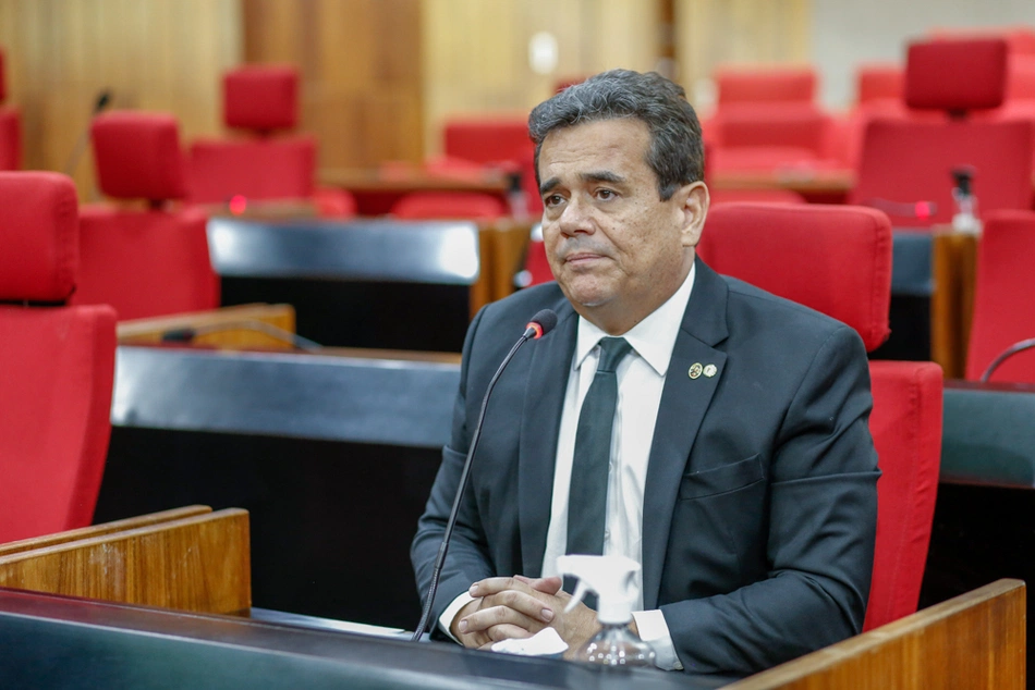 Deputado Henrique Pires (MDB)