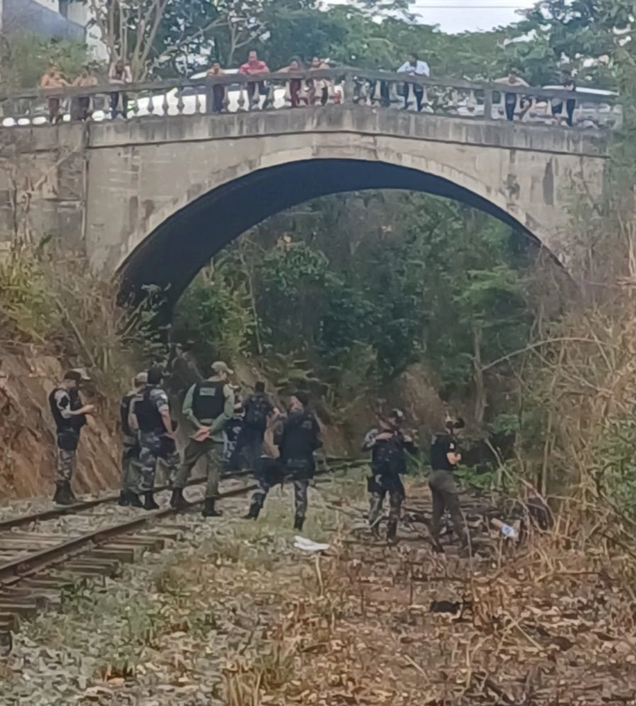 Homem é encontrado morto nos trilhos do metrô de Teresina.