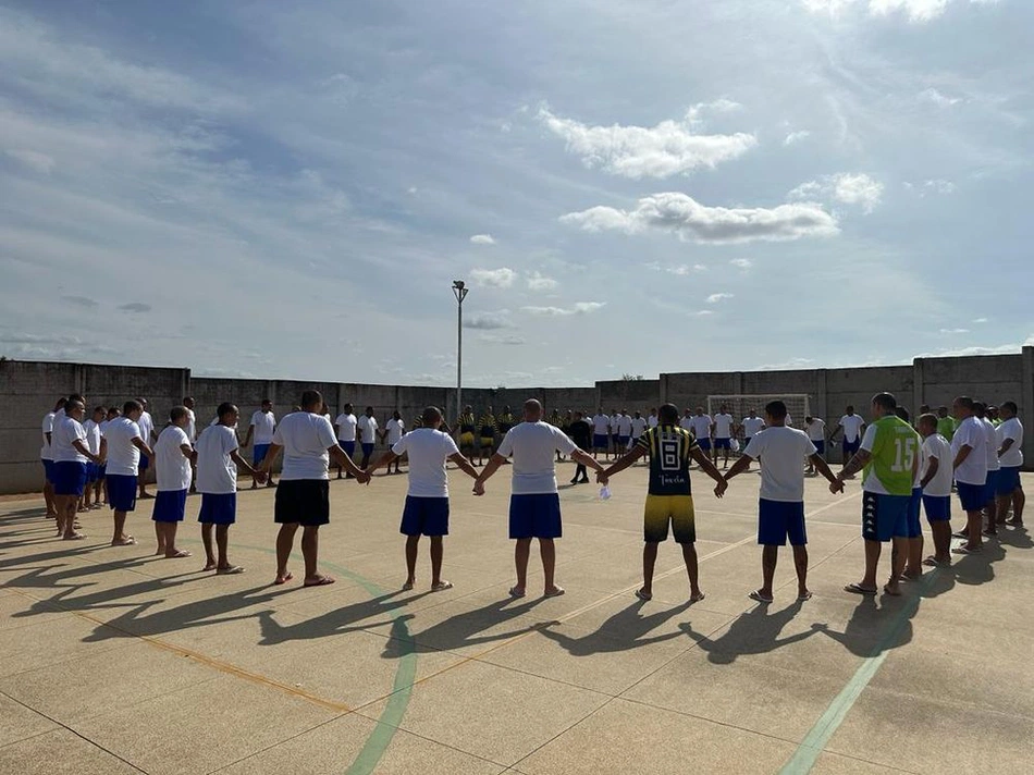 Torneio de futebol na penitenciária de Picos