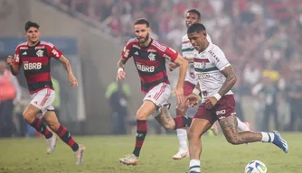 Fla e Flu disputam jogo que pode definir vencedor da Taça Guanabara