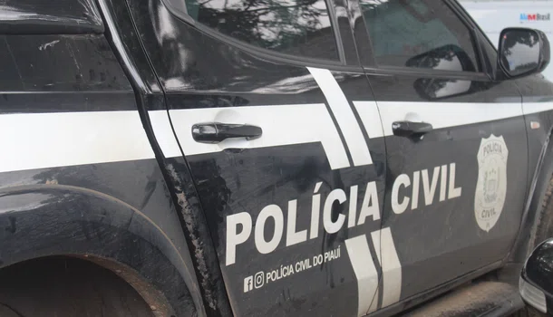 Viatura da Polícia Civil