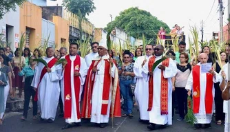 Procissão pelas ruas do Centro de Teresina