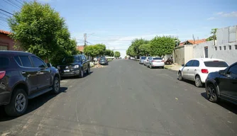 Pavimentação asfáltica no bairro Macaúba