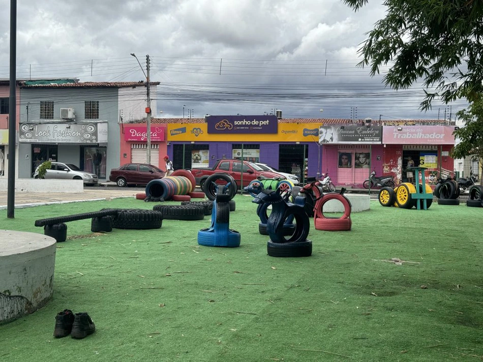 Praça Telemar, bairro Mocambinho