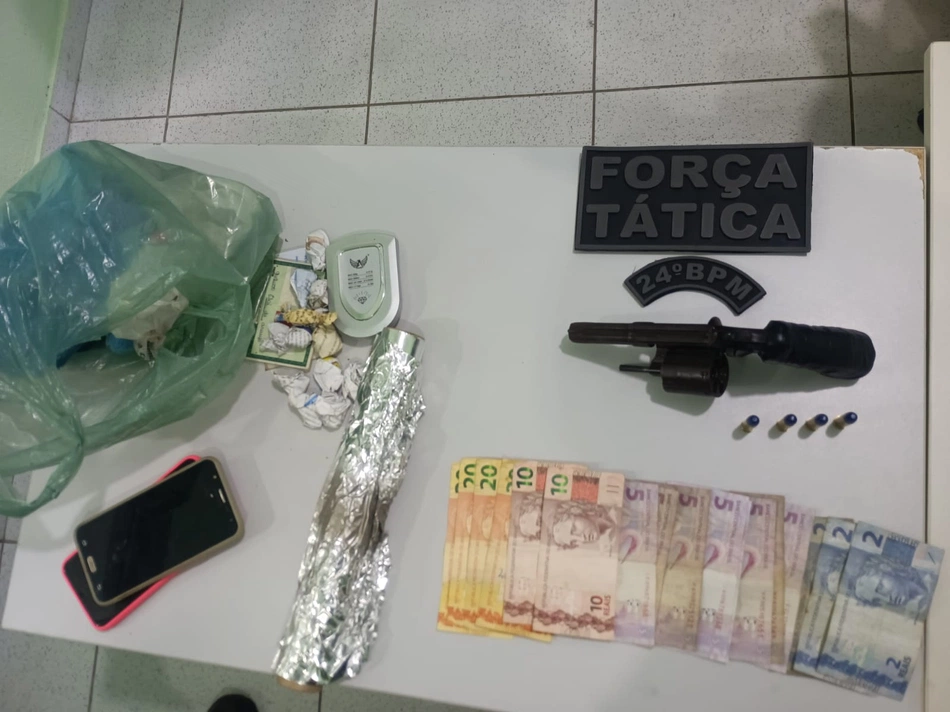 Polícia prende cinco pessoas por porte ilegal de arma de fogo Luís Correia