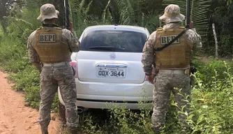 BEPI recupera carro roubado na Cerâmica Cil, em Teresina