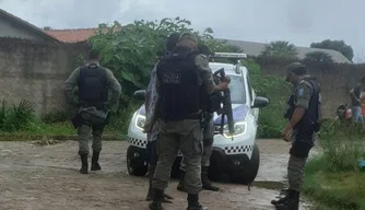 Homem é assassinado a tiros na porta de residência em José de Freitas