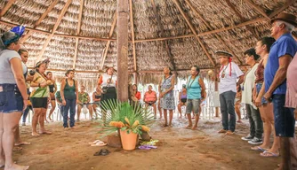 SAF entrega 1,5 toneladas de alimentos para indígenas na Lagoa de São Francisco