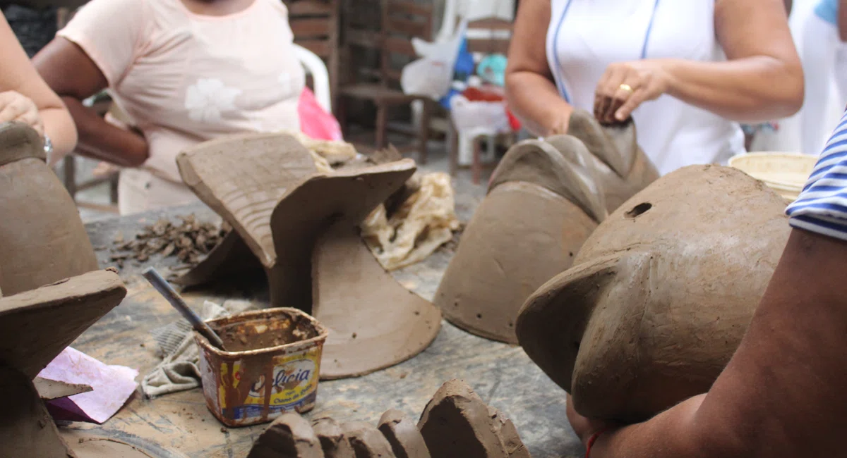 Celebrando o espírito criativo das Mães Artesãs