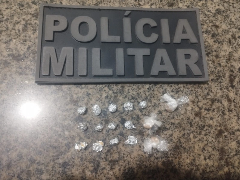 Material apreendido pela Polícia Militar