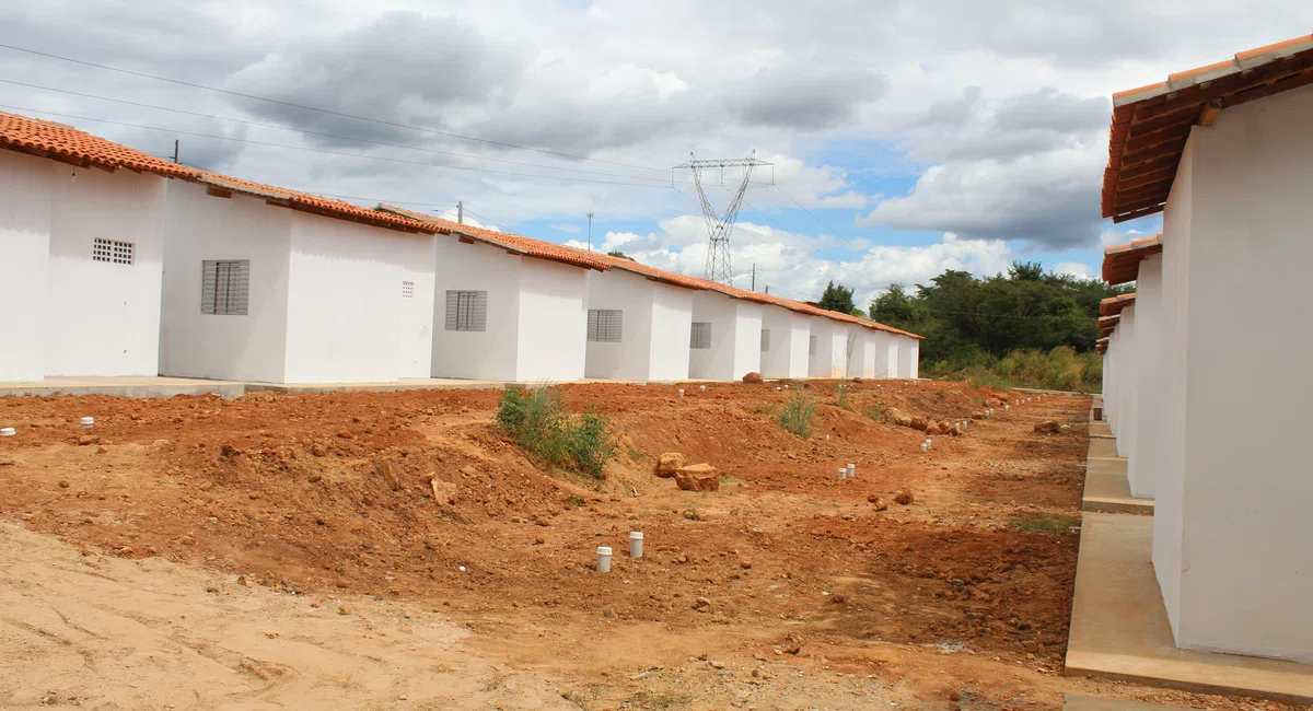 Entrega das casas as vítimas do Parque Rodoviário