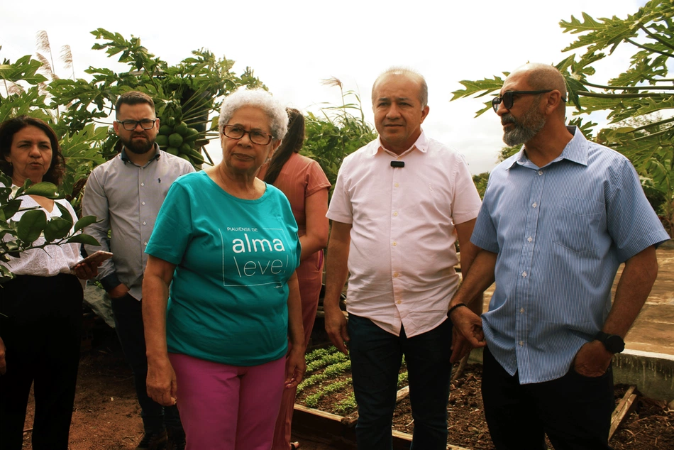 Secretaria da Agricultura Familiar entrega 122 cisternas na Serra do Inácio