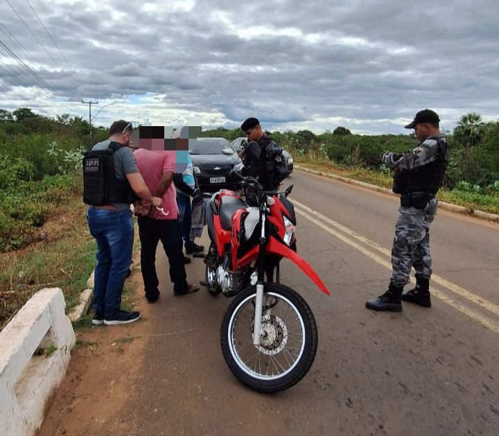 Os suspeitos traziam o veículo de Barras, para vender em Campo Maior.