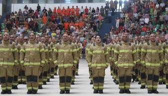 205 novos bombeiros militares reforçam o Corpo de Bombeiros do Piauí em seus 80 anos