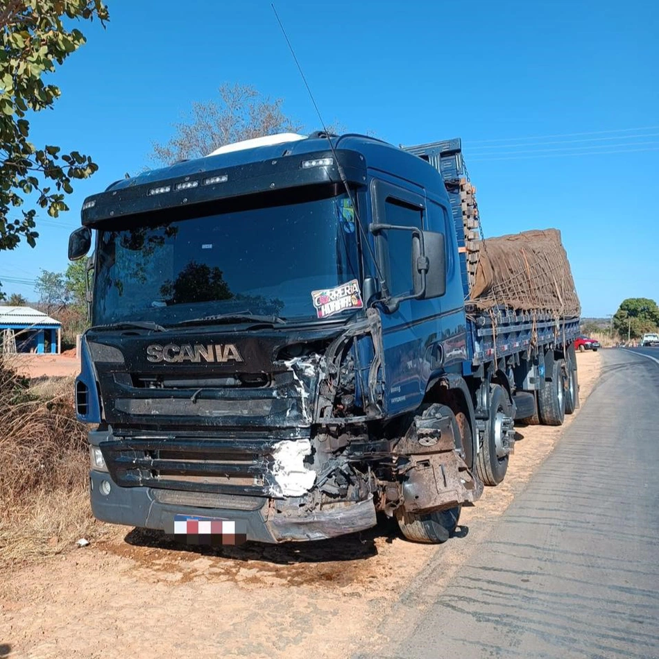 Acidente fatal na BR-135 em Monte Alegre do Piauí deixa um morto