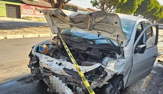 Colisão entre dois carros deixa condutor gravemente ferido no Mocambinho