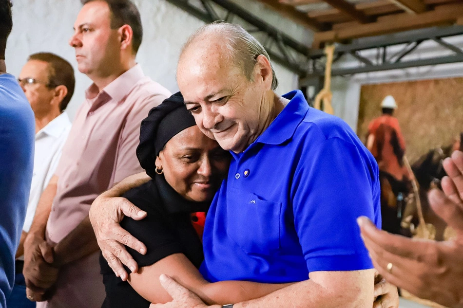 Candidato a prefeito Dr. Silvio Mendes se reúne com pré-candidatos a vereadores