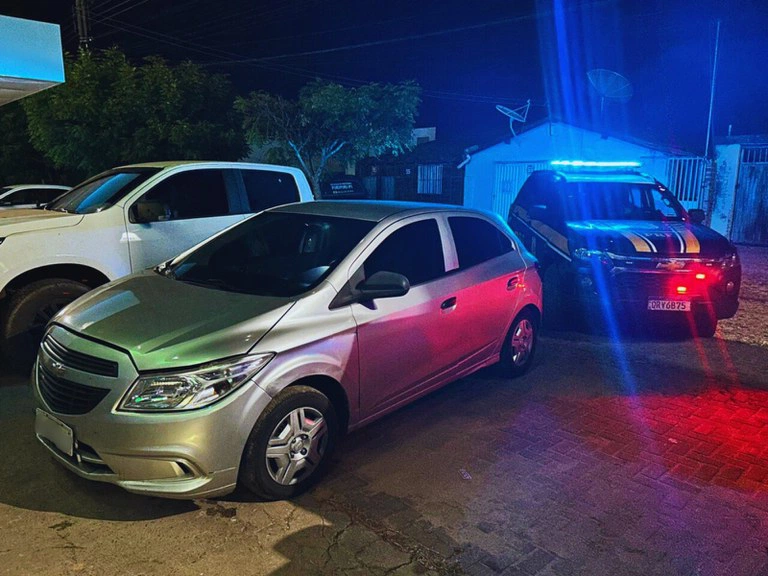 Carro roubado em Teresina é recuperado em Brasileira