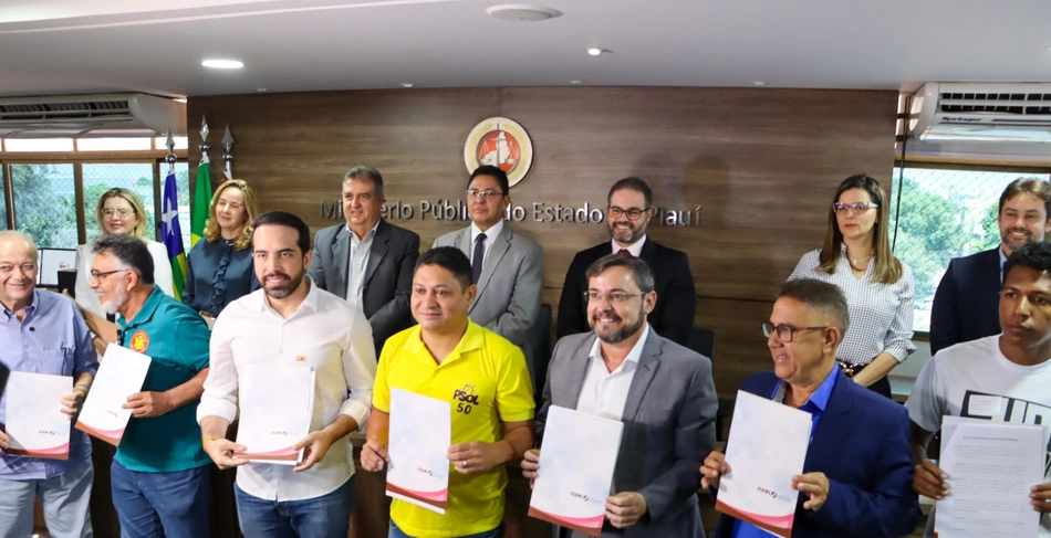 Candidatos à Prefeitura de Teresina assinam Carta de Compromisso com a Primeira Infância