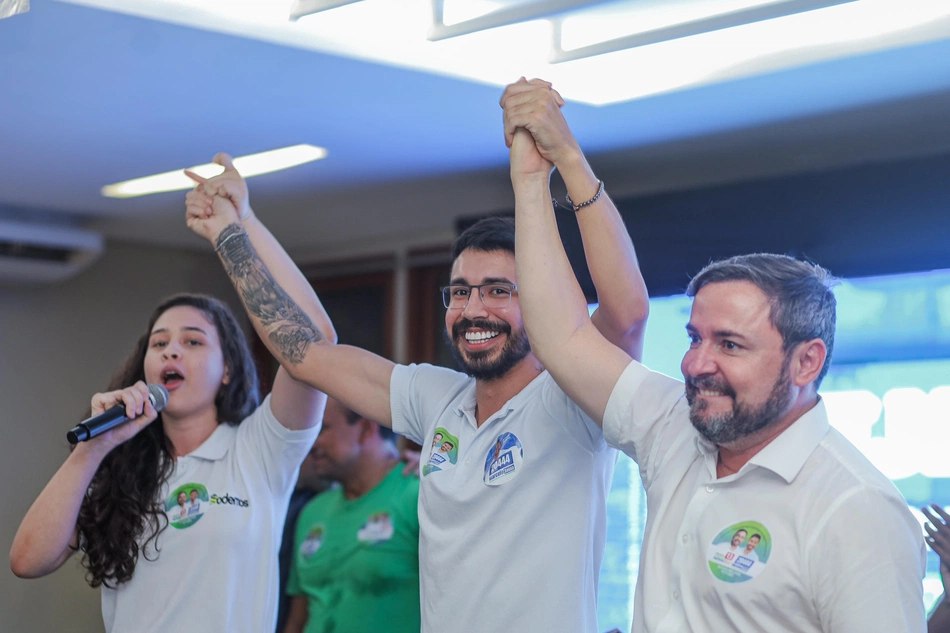 Fábio Novo destaca desafios de Teresina em encontro com jovens no bairro São Cristóvão