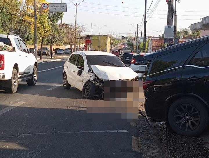 Ciclista é atropelado e tem pé esmagado na Avenida Presidente Kennedy