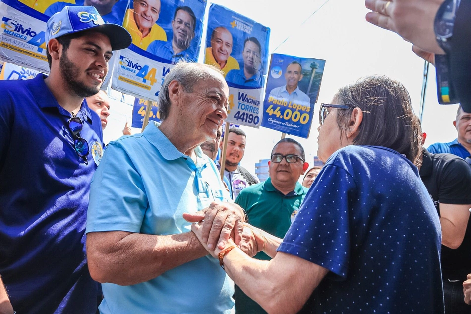 Silvio Mendes reafirma compromisso de  arrumar Teresina   no bairro Promorar