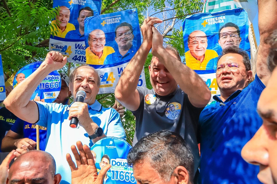 Silvio Mendes realiza última caminhada antes do primeiro turno no domingo (04)