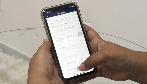 Eleitores devem baixar o e-Título até sábado para usar documento digital nas eleições