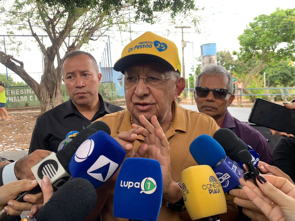 Dr. Pessoa vota em Teresina