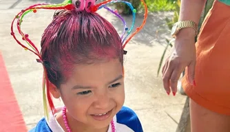 CMEI Zélia Gattai Amado inicia Semana da Criança com Dia do Cabelo Maluco