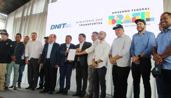 Governador do Piauí e DNIT assinam ordem de serviço para duplicação da BR-343